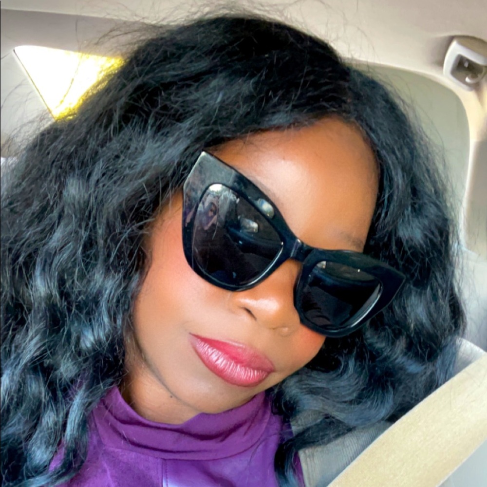 Meet your Posher, Marcdala